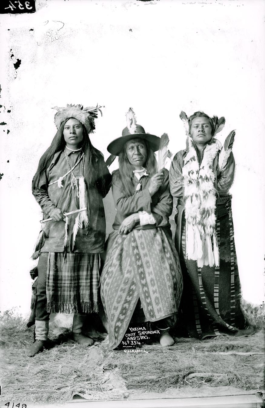 Saponowox, Yakima Indian, with two sons, in costume. Photo by Rutter, c.1910. Moorhouse collection, PH036-4149