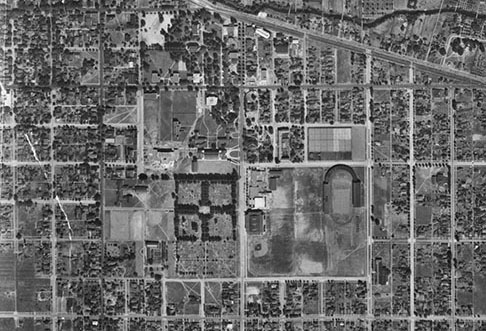 Black and white aerial photograph of the University of Oregon's Eugene campus in 1936